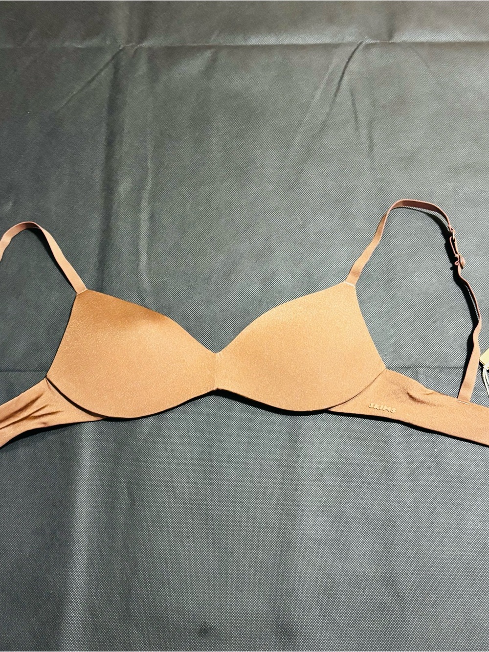 Skims Wireless Form Push Up Plunge Bra In Jasper Brown 30A NWT